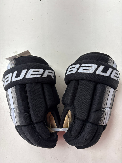 Vist Large View of Product Image Which is Used Bauer SUPREME PRO Junior Gloves Black 10"