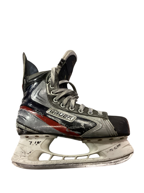 Vist Large View of Product Image Which is Used Bauer VAPOR APX Senior Hockey Skate Senior 7