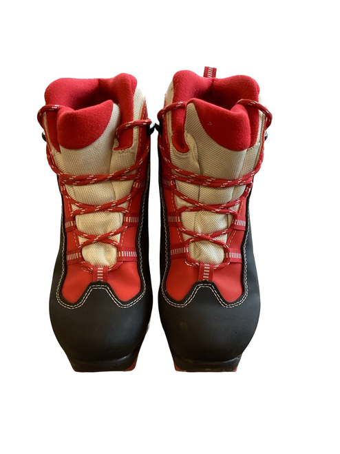 Vist Large View of Product Image Which is Used Rossignol Boys NNN XC Ski Boots Black W 05-05.5 / JR 03.5-04