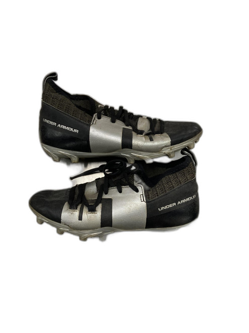 Vist Large View of Product Image Which is Used Under Armour Jr FB Cleats Black Junior 04