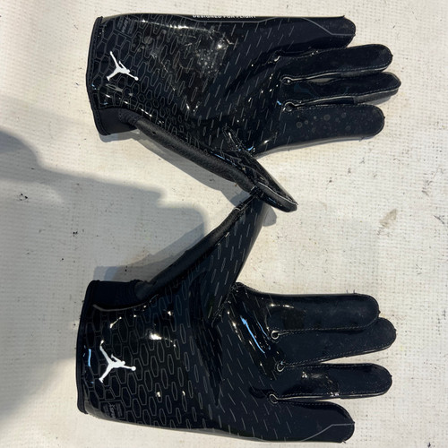Vist Large View of Product Image Which is Used Nike JORDAN FOOTBALL GLOVES FB Gloves Black LG