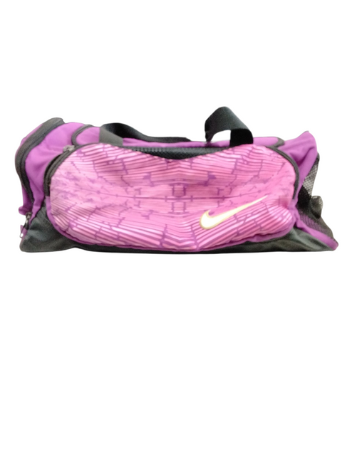 Vist Large View of Product Image Which is Used Nike Medium Equipment Bag