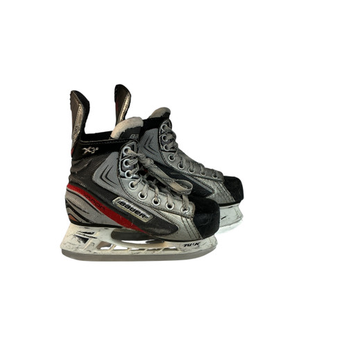 Vist Large View of Product Image Which is Used Bauer VAPOR X3.0 Youth Hockey Skate Youth 13.0