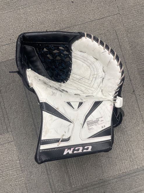 Vist Large View of Product Image Which is Used CCM REVOLUTION 577 Inter Goalie Catcher Black