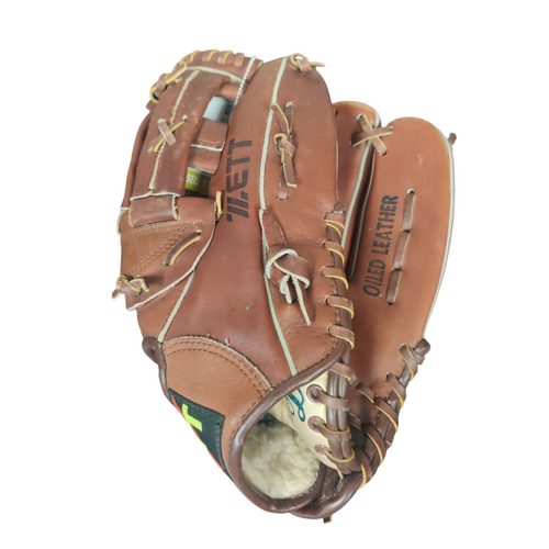 Used ZETT PLAYERS SERIES Baseball Glove Right Hand Throw Brown 11 1/2" 11218-S000408826 Vist Large View of Product Image Which is Used ZETT PLAYERS SERIES Baseball Glove Right Hand Throw Brown 11 1/2"