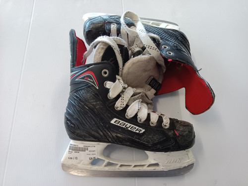 Vist Large View of Product Image Which is Used Bauer VAPOR Junior Hockey Skate Junior 03