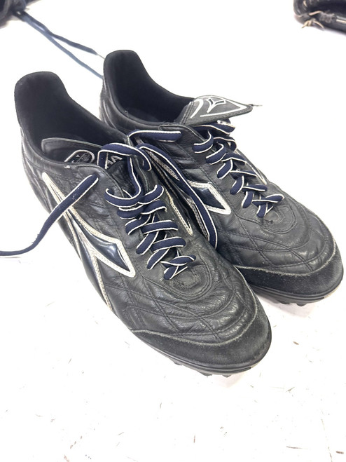 Vist Large View of Product Image Which is Used Diadora Soccer Turf Shoes Black Youth 08.5
