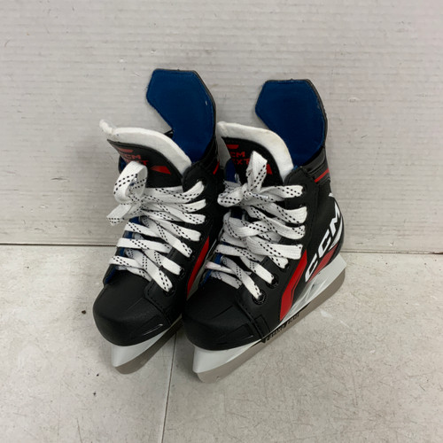 Vist Large View of Product Image Which is Used CCM NEXT Youth Hockey Skate Youth 10.0