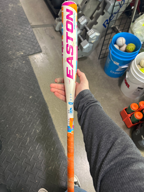 Vist Large View of Product Image Which is Used Easton CRUSH BB/SB Fastpitch Bat 28"
