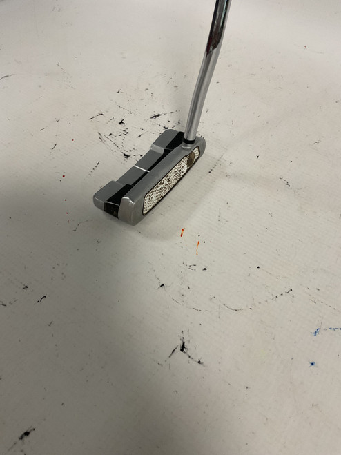 Used Odyssey VERSA 1W TANK Mens Putter RH 11882-S000014208 Vist Large View of Product Image Which is Used Odyssey VERSA 1W TANK Mens Putter RH