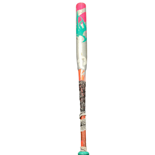 Vist Large View of Product Image Which is Used Demarini 2017 VENDETTA BB/SB Fastpitch Bat 31"