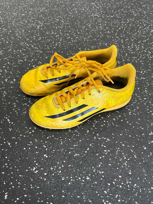 Vist Large View of Product Image Which is Used Adidas MEISS Soccer Indoor Shoes Yellow Junior 04