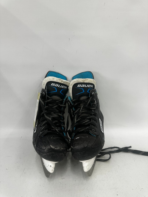Vist Large View of Product Image Which is Used Bauer XLP Youth Hockey Skate Youth 06.0