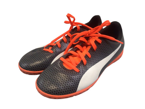 Vist Large View of Product Image Which is Used Puma Soccer Indoor Shoes Grey Senior 5.5