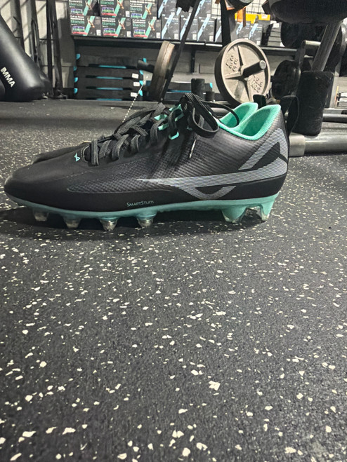 Vist Large View of Product Image Which is Used Adult FB Cleats Black Senior 12