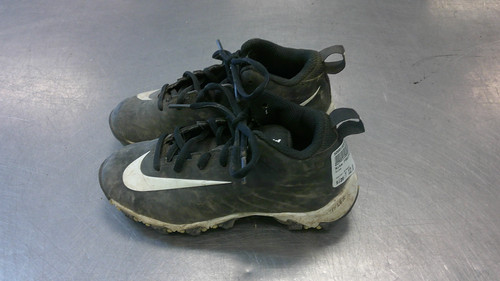 Vist Large View of Product Image Which is Used Nike ALPHA BB/SB Cleats Black Senior 7.5