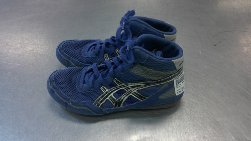 Vist Large View of Product Image Which is Used Asics Wrestling Shoes Royal Blue Junior 03