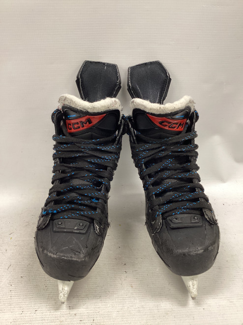 Vist Large View of Product Image Which is Used CCM JETSPEED FT 680 Junior Hockey Skate Junior 03.5