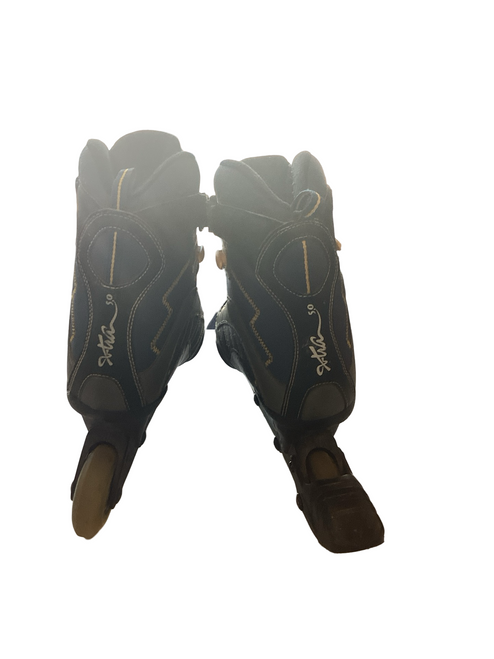 Vist Large View of Product Image Which is Bauer Senior Rec Fitness Skates Navy Blue Senior 8