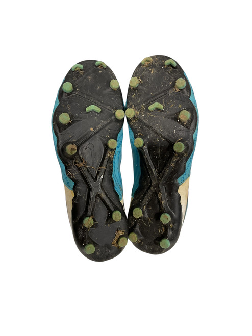 Vist Large View of Product Image Which is Used Nike Soccer Cleats Carolina Blue Youth 06.0