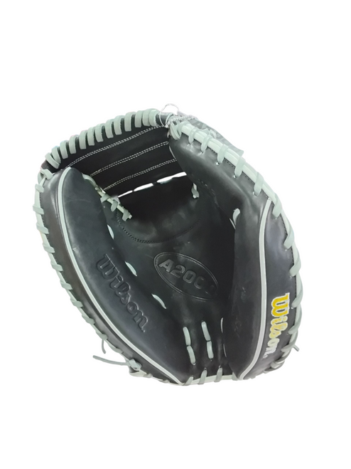 Vist Large View of Product Image Which is Used Wilson A2000 BB/SB Catchers RH Throw Black 33 1/2"