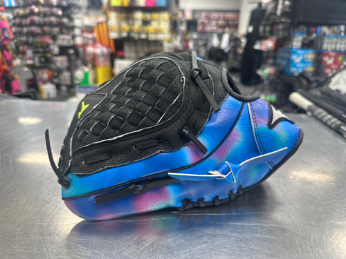 Vist Large View of Product Image Which is New MIZUNO PROSPECT GLOVE DREAMY-11" LEFT HAND THROWER