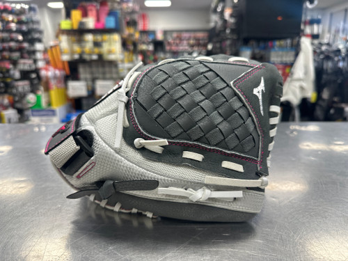 Vist Large View of Product Image Which is New MIZUNO FINCH FP GLOVE-11"