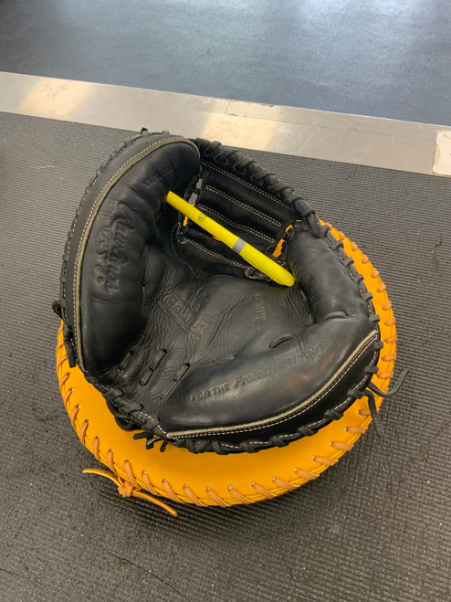 Vist Large View of Product Image Which is Used Rawlings GCMPT BB/SB Catchers RH Throw Black 33"
