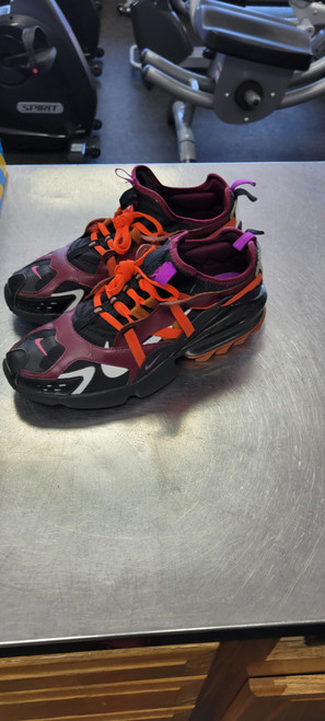 Vist Large View of Product Image Which is Used Nike AirMax Infinity Winter Size 9