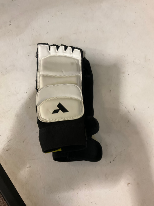 Vist Large View of Product Image Which is Used Vision Martial Arts Hand Pads White MD