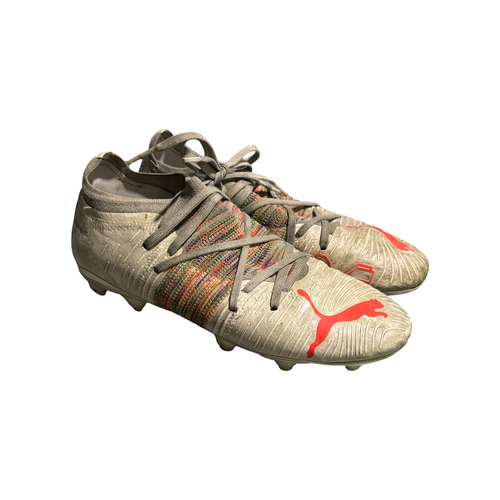 Vist Large View of Product Image Which is Used Puma Soccer Cleats White Senior 5.5