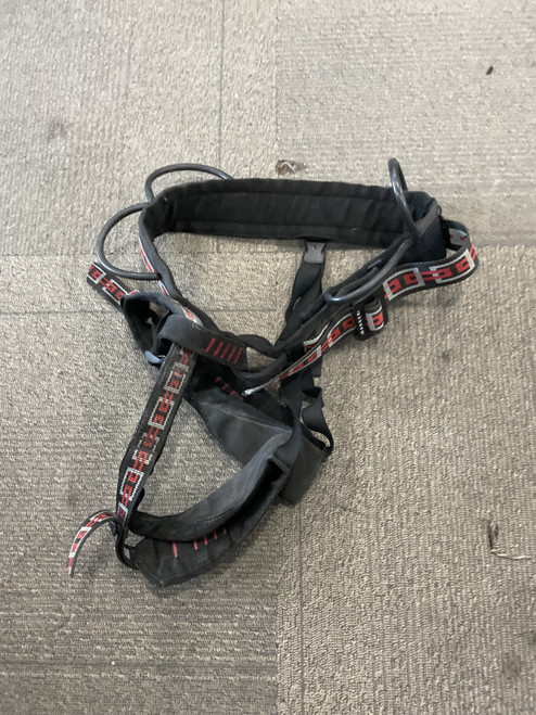 Vist Large View of Product Image Which is Used PEAK HARNESS SZ MEDIUM Climbing Harness