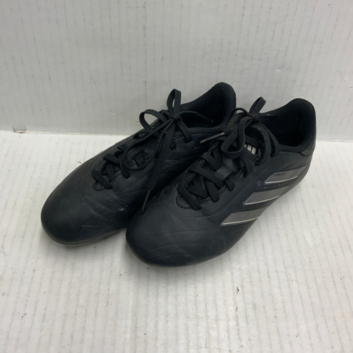 Vist Large View of Product Image Which is Used Adidas Soccer Cleats Black Junior 01