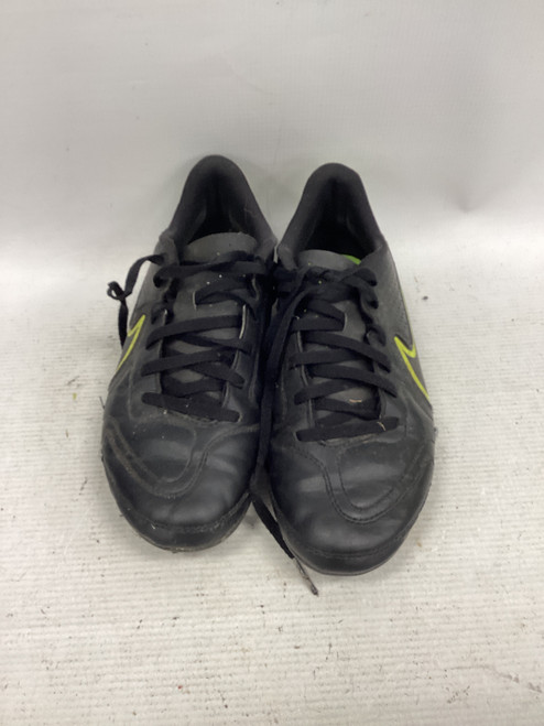 Vist Large View of Product Image Which is Used Nike Soccer Cleats Black Junior 04.5