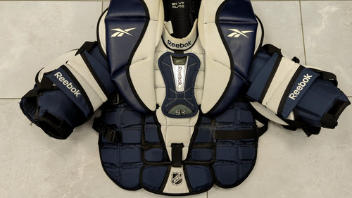 Vist Large View of Product Image Which is Used Reebok 9K YOUTH Youth Body Armor XL