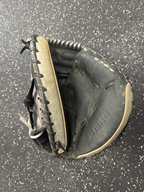 Vist Large View of Product Image Which is Used Adidas TS3150BGT BB/SB Catchers RH Throw Black 31 1/2"