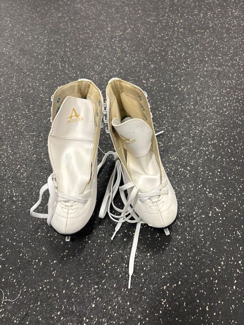 Vist Large View of Product Image Which is Used American Athletic FIGURE SKATES Girls Figure Skate White Junior 03