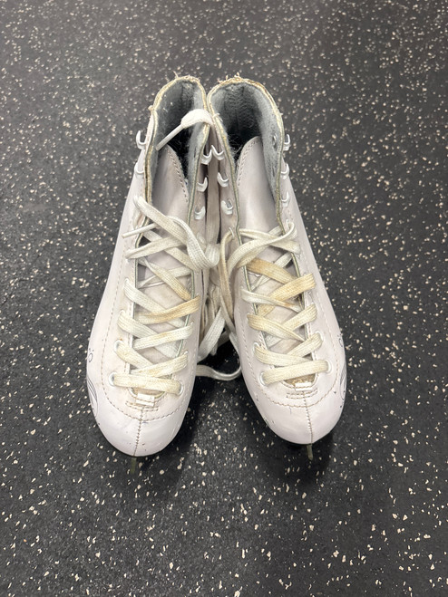 Vist Large View of Product Image Which is Used Lake Placid FIGURE SKATES Girls Figure Skate White Junior 02
