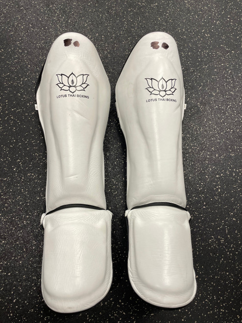 Vist Large View of Product Image Which is Used LOTUS THAI BOXING Martial Arts Shin Pads White LG
