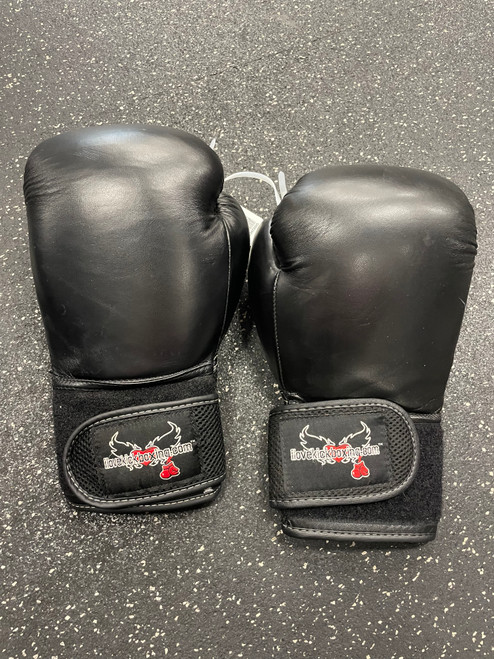 Vist Large View of Product Image Which is Used Century I LOVE KICK BOXING Boxing Gloves Black Senior