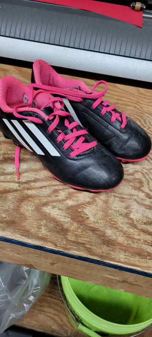 Vist Large View of Product Image Which is Used Adidas Soccer Cleats Black Junior 02