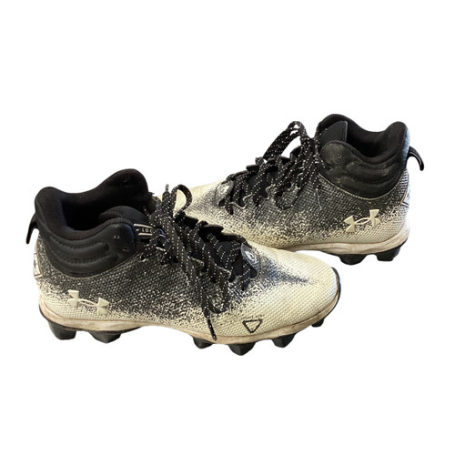 Vist Large View of Product Image Which is Used Under Armour Jr FB Cleats Black Junior 05