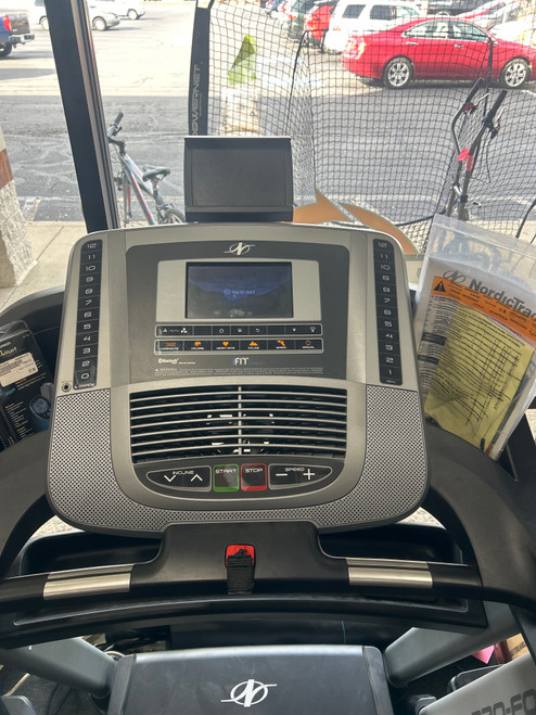 Used Nordic Track C990 Treadmill 11337-S000469348 Vist Large View of Product Image Which is Used Nordic Track C990 Treadmill