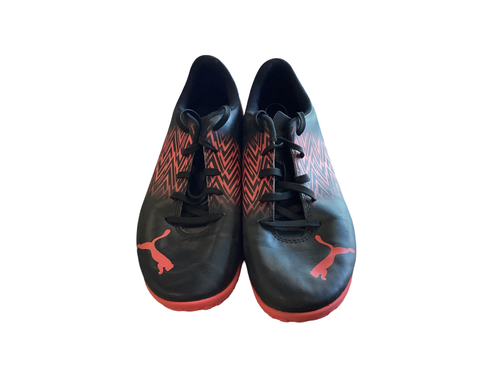 Vist Large View of Product Image Which is Used Puma Soccer Indoor Shoes Red Senior 6.5