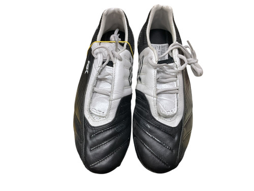Vist Large View of Product Image Which is USED Umbro 245538/001A Soccer Cleats Black Senior 6