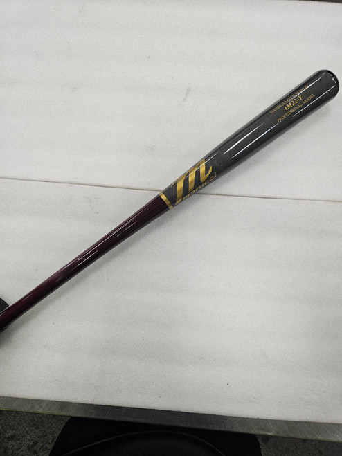 Vist Large View of Product Image Which is New Marucci AM22 28"