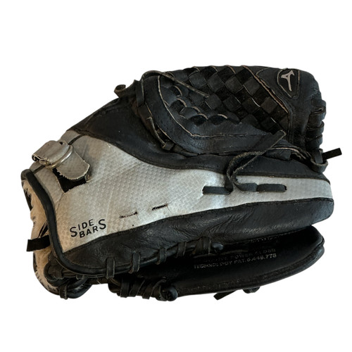 Vist Large View of Product Image Which is Used 10.5IN RHT GLOVE BB/SB Glove RH Throw Black 10 3/4"