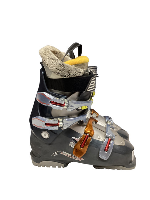 Vist Large View of Product Image Which is Used Salomon IRONY 7.5 Womens DH Ski Boot Grey 265 MP - M08.5 - W09.5