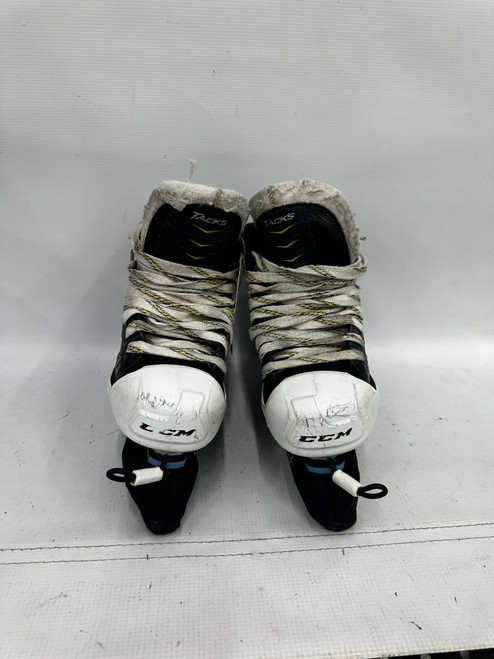 Vist Large View of Product Image Which is Used CCM 4092 Intermediate Goalie Skate Intermediate 3.5