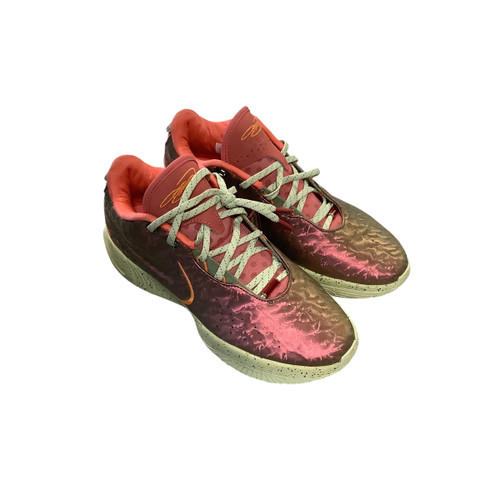 Vist Large View of Product Image Which is Used Nike LEBRON 21 Basketball Shoes M Pink Senior 9